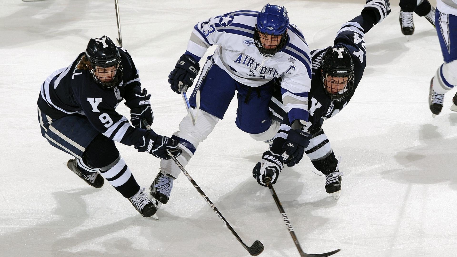 数字化战术分析平台在青少年训练中应用广泛，有效提升技巧，数字化战训系统